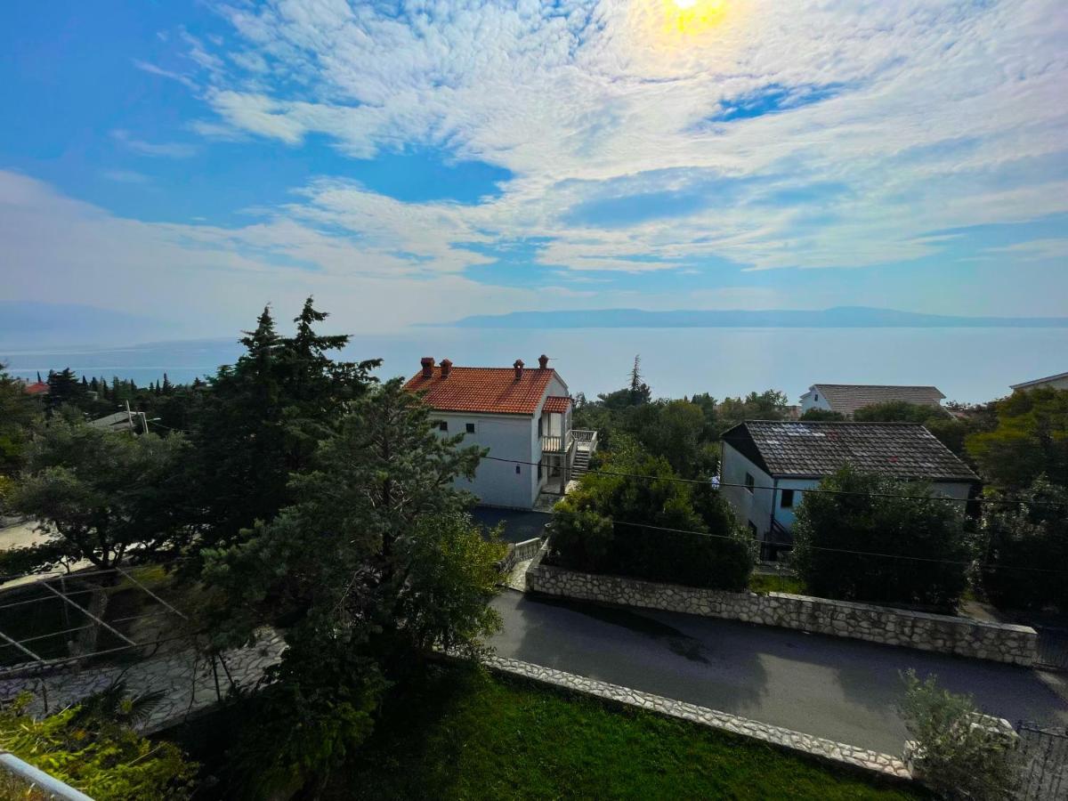 Apartments Sams Novi Vinodolski Buitenkant foto