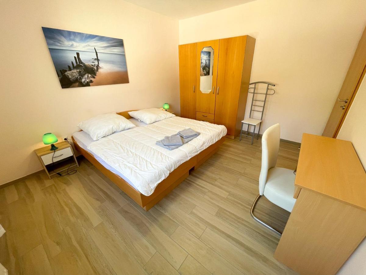 Apartments Sams Novi Vinodolski Buitenkant foto